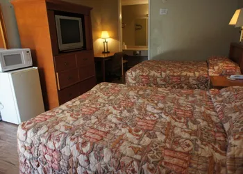 Executive Inn & Suites hotel thumbnail 2