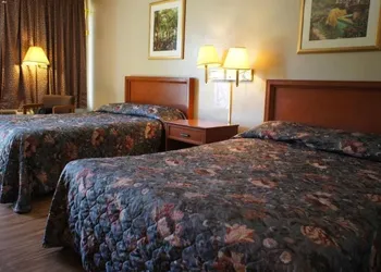 Executive Inn & Suites hotel thumbnail 4