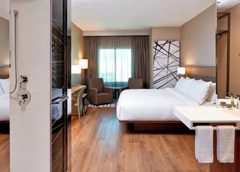 AC Hotel Atlanta Buckhead at Phipps Plaza hotel thumbnail 8