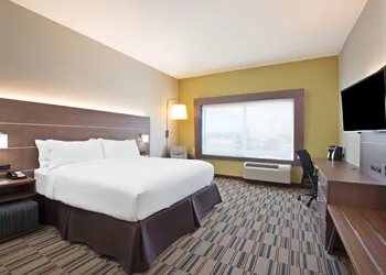 Holiday Inn Express & Suites Uniontown by IHG hotel thumbnail 3