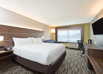 Holiday Inn Express & Suites Uniontown by IHG hotel thumbnail 5