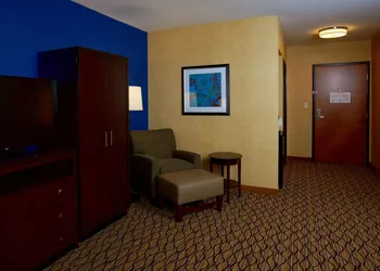 Holiday Inn Express Bordentown - Trenton South by IHG hotel thumbnail 3