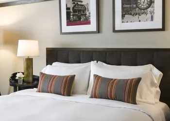 Kimpton Journeyman Hotel by IHG hotel thumbnail 2