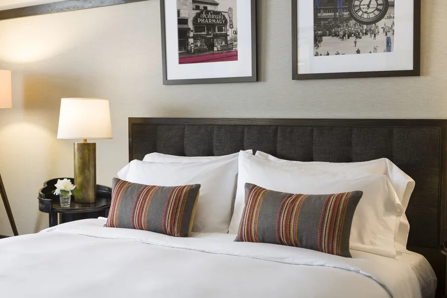 Kimpton Journeyman Hotel by IHG hotel detail image 2