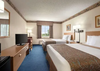 Travelodge by Wyndham Fort Scott hotel thumbnail 7