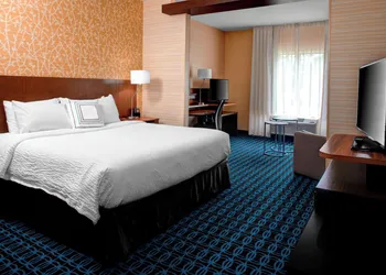 Fairfield Inn & Suites by Marriott Douglas hotel thumbnail 8