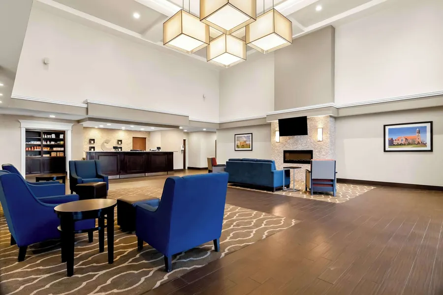 Comfort Suites Rensselaer near Fair Oaks hotel detail image 2