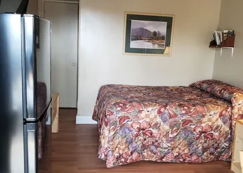 Brickyard Inn hotel thumbnail 5