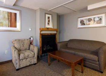 Sherwood Inn hotel thumbnail 8