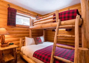 Baker Creek By Basecamp hotel thumbnail 3