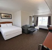 Northern Lights Inn & Suites hotel detail image 4