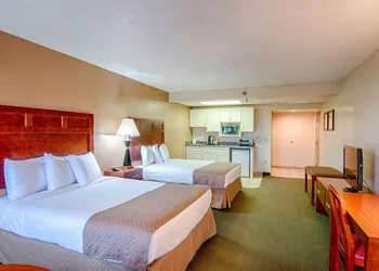 Park Tower Inn hotel thumbnail 4