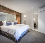 Qualicum Beach Inn hotel detail image 4