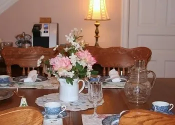 The Swope Manor Bed & Breakfast hotel thumbnail 3