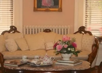 The Swope Manor Bed & Breakfast hotel thumbnail 5