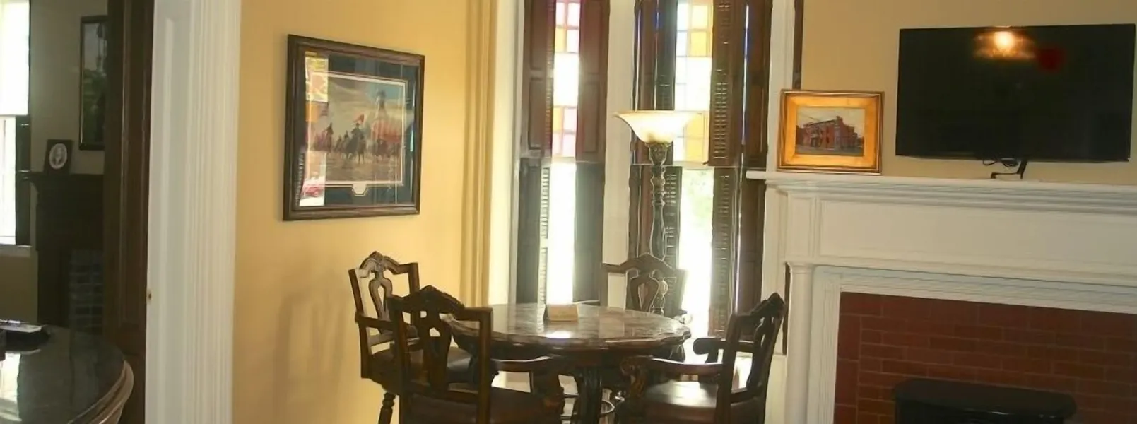 The Swope Manor Bed & Breakfast hotel detail image 6