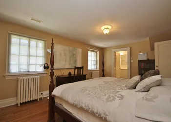 Ambassador B&B hotel thumbnail 3