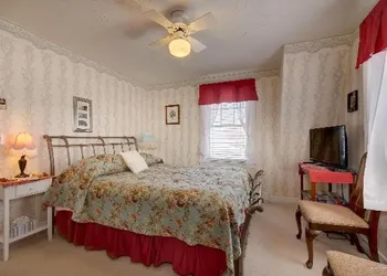 Heathwood Inn hotel thumbnail 8