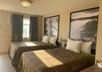 Super 8 Fort McMurray hotel thumbnail 8