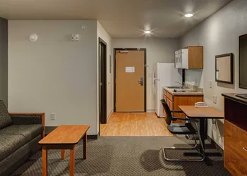 WoodSpring Suites Columbus NE I-270 Airport hotel thumbnail 2