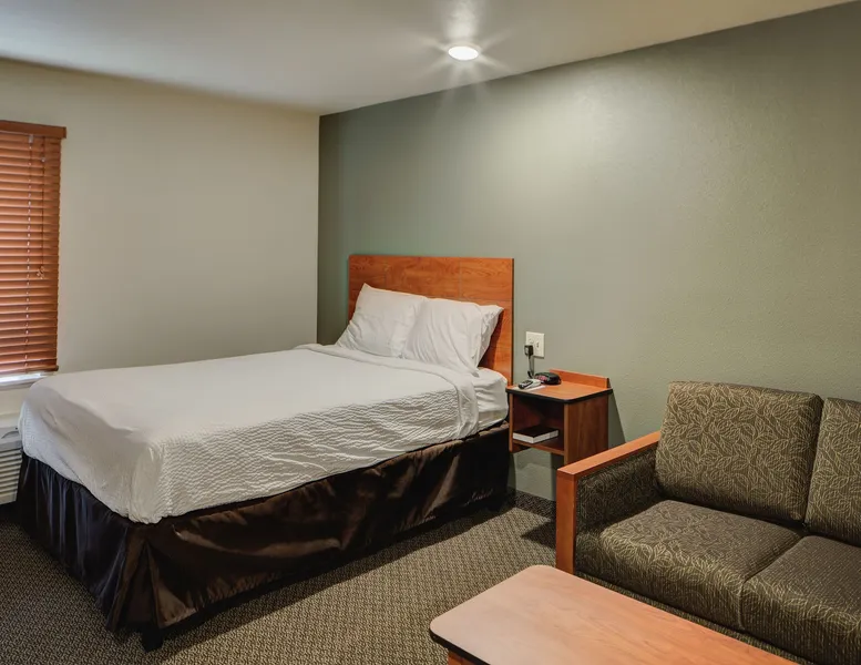 WoodSpring Suites Columbus NE I-270 Airport hotel detail image 6