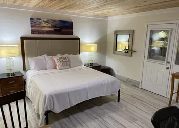Gulf Coast Inn hotel thumbnail 7