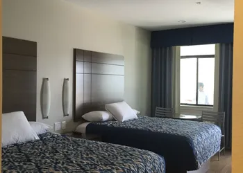 Palace Inn Gulfgate hotel thumbnail 5