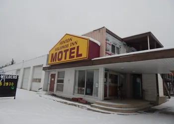 Hinton Highway Inn hotel thumbnail 2