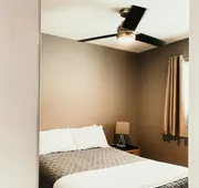 Hinton Highway Inn hotel detail image 5