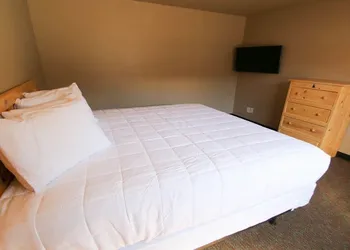 Woodside Dells Hotel & Suites hotel thumbnail 5