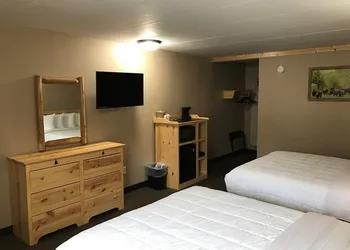 Woodside Dells Hotel & Suites hotel thumbnail 6