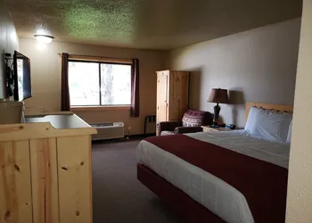 Woodside Dells Hotel & Suites hotel thumbnail 8