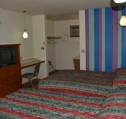 Edgetowner Motel hotel detail image 5