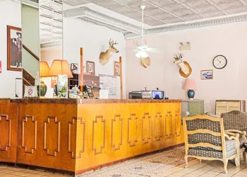 OYO Historic Cameron Hotel Brownsville I-69E hotel thumbnail 6