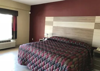 La Bella Inn hotel thumbnail 8