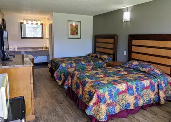 Garden Inn & Suites hotel thumbnail 4