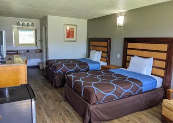 Garden Inn & Suites hotel thumbnail 5