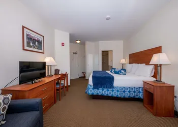 Ocean Sands at York Beach hotel thumbnail 5