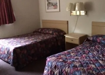 MacThrift Motor Inn hotel thumbnail 8