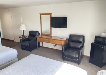Farmstead Inn & Conference Center hotel thumbnail 7