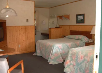 Catskill Motor Court Motel hotel thumbnail 2
