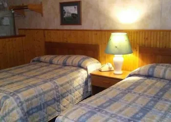 Catskill Motor Court Motel hotel thumbnail 4