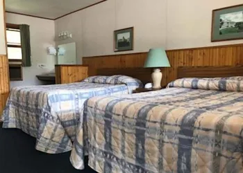Catskill Motor Court Motel hotel thumbnail 6