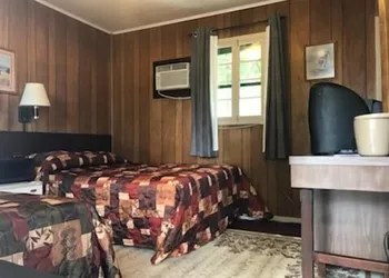 Catskill Motor Court Motel hotel thumbnail 8