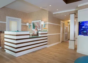 The Break Hotel hotel thumbnail 2