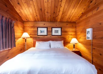 Lac Le Jeune Resort hotel thumbnail 5