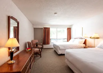 Lac Le Jeune Resort hotel thumbnail 7