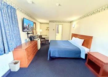 Vaughan Inn hotel thumbnail 3