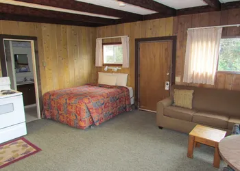 Ocean Crest Resort hotel thumbnail 3