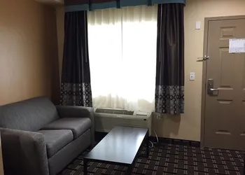 Downtowner Inns hotel thumbnail 5